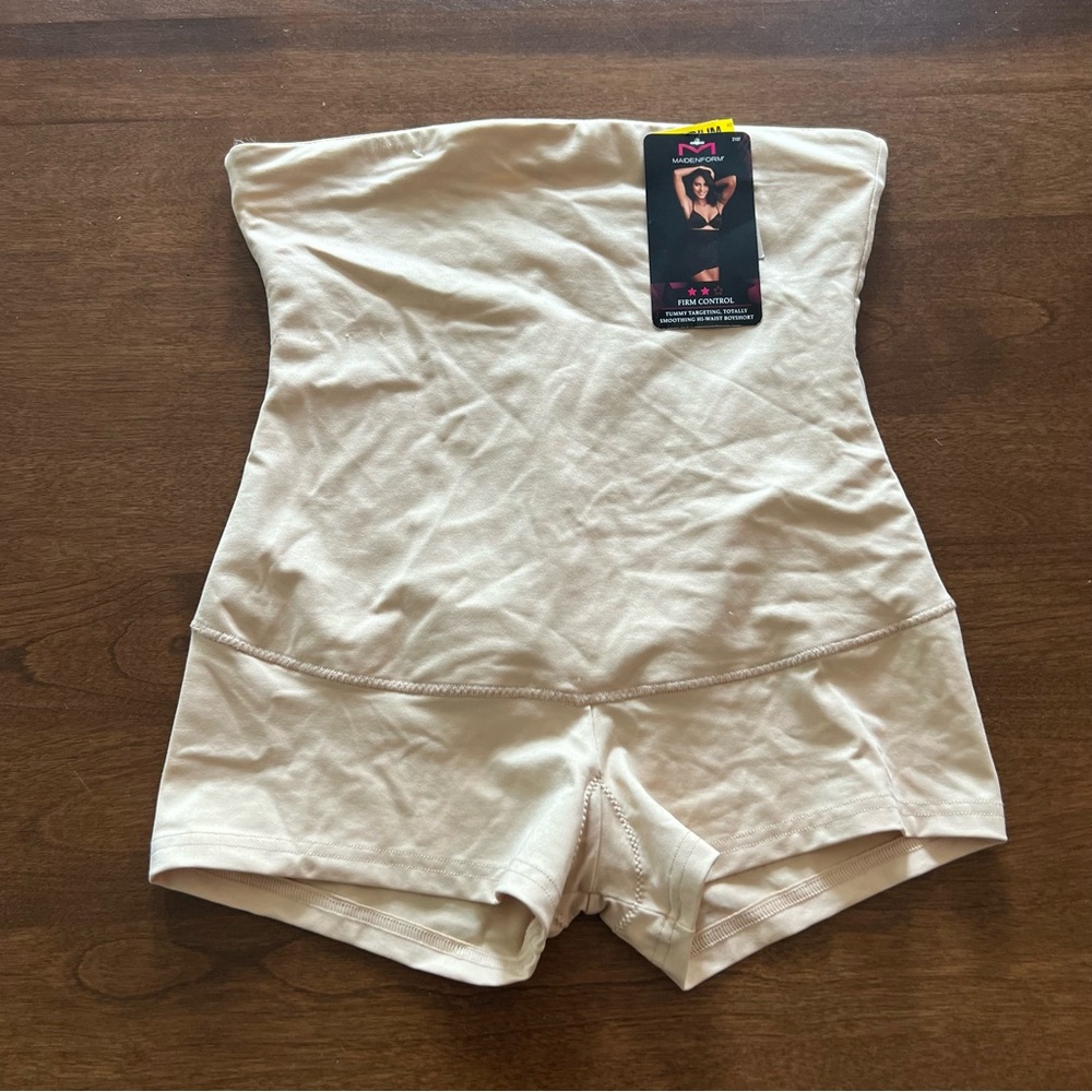 Maidenform Firm Control Tummy Targeting Totally Smoothing Hi-Waist Boyshort NWT